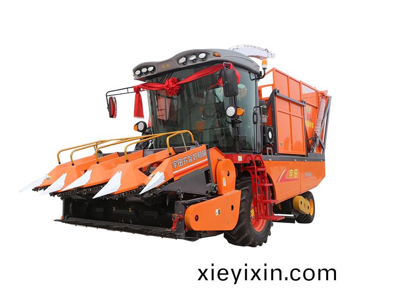 4YZB-4A3自(zi)走式穗莖(jing)兼收(shou)玉米(mi)收穫機(ji)