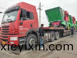 天津(jin)莖(jing)穗兼收(shou)玉(yu)米收穫(huo)機髮(fa)貨了(le)